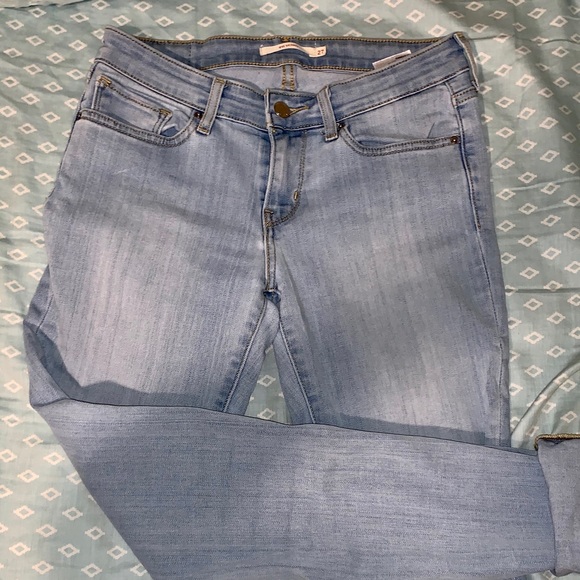 Levi’s 711 Skinny Jeans - Picture 3 of 3